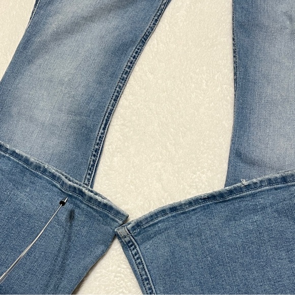 Hollister Women High-Rise Flare Hollister Soft Stretch Light Wash Size 4R (W-27) - Picture 15 of 15
